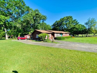 802 Ball Ave, Tylertown, MS 39667 - photo 2
