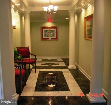 5573 Seminary Rd unit 205, Baileys Crossroads, VA 22041 - photo 2