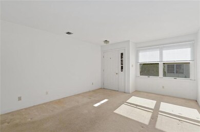 166 Lindfield Cir, Macungie, PA 18062 - photo 7