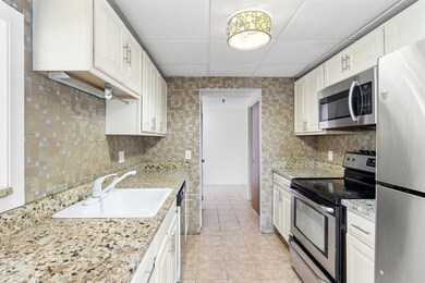 Tannery Gardens unit 205, Peabody, MA 01960 - photo 3