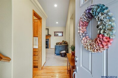 2077 Chase Loop SW, Albany, OR 97321 - photo 4