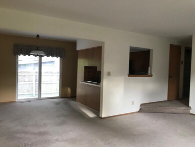 4438 Midvale Rd, Columbus, OH 43224 - photo 5