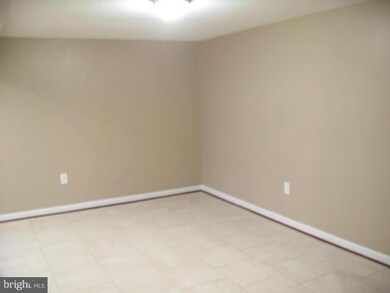 3513 Chadwick Ct, Temple Hills, MD 20748 - photo 6