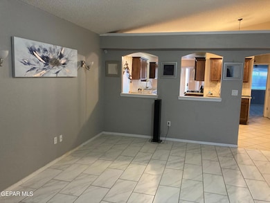 14312 Desert Point Dr, El Paso, TX 79928 - photo 5