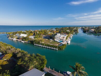 Lot on Duck Key 1-00145