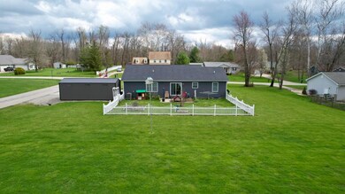 215 Douglas Cir, Georgetown, OH 45121 - photo 5