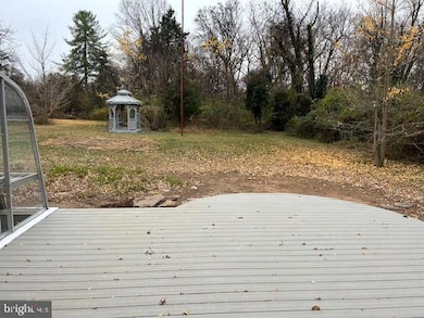 711 Orchard Way, Silver Spring, MD 20904 - photo 3