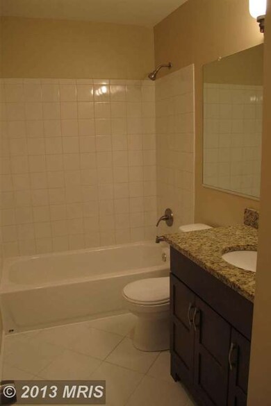 11527 Maple Ridge Rd, Reston, VA 20190 - photo 6