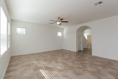 006-photo-master-bedroom-6524539