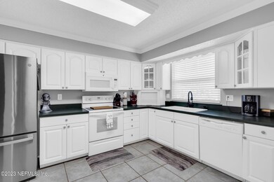 5307 Clarendon Rd, Jacksonville, FL 32205 - photo 7