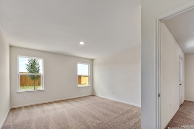 15123 Telfaire Meadows, von Ormy, TX 78073 - photo 7