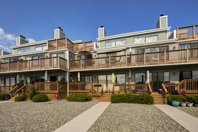 28_House Back