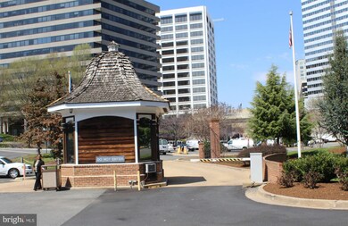 River Place South unit 907, Arlington, VA 22209 - photo 2