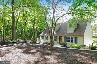 215 Theodore Dr, Chambersburg, PA 17202 - photo 2