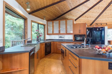 Kitchen2