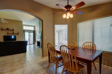 817 E Rosemonte Dr, Phoenix, AZ 85024 - photo 3