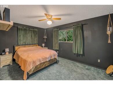 Bedroom, Primary