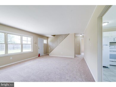 55 Bloomfield Ln, Willingboro, NJ 08046 - photo 3