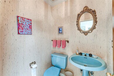 3320 Grove Pkwy, Columbus, IN 47203 - photo 7