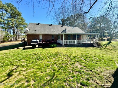 11185 Whispering Pines Dr, Olive Branch, MS 38654 - photo 6