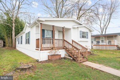 64 Cedarwood Ln, Phoenixville, PA 19460 - photo 2