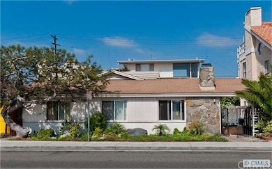 50' (double lot) of Balboa frontage...photo taken 
