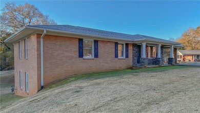 720 Pickett Post Rd, Walhalla, SC 29691 - photo 2