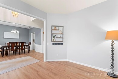 5571 Cambridge Bay Dr, Charlotte, NC 28269 - photo 6