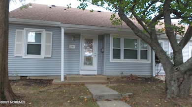 138 Wein Market unit C, Freehold, NJ 07728 - photo 3