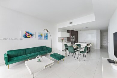 Paramount at Miami Worldcenter unit 1700, Miami, FL 33132 - photo 3