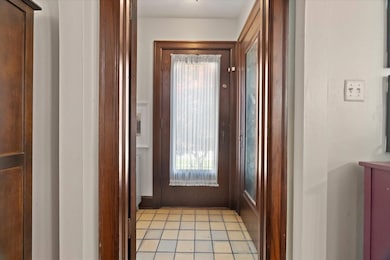 401 Stanley Ave, Waukegan, IL 60085 - photo 3