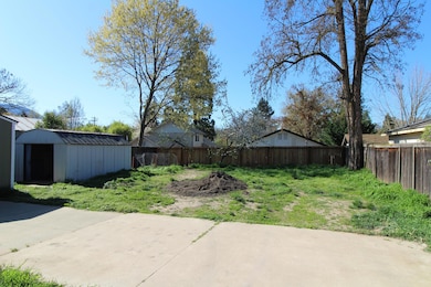 511 SE Riverside Ave, Grants Pass, OR 97526 - photo 4