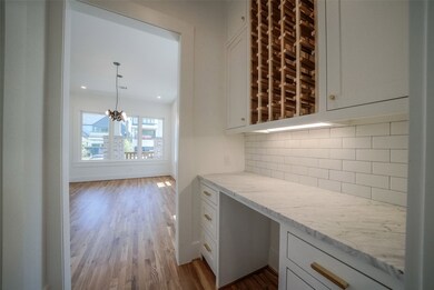 709 E 13th St, Houston, TX 77008 - photo 4