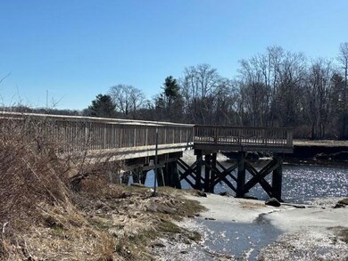 16 Sawyer St, Pine Point, ME 04074 - photo 5