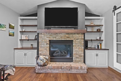 1364 Whippletree Ln, Neenah, WI 54956 - photo 3