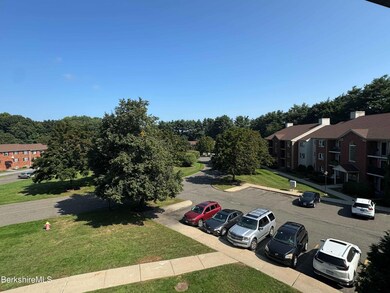 20 Maplecrest