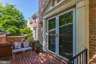 9463 Turnberry Dr, Potomac, MD 20854 - photo 3