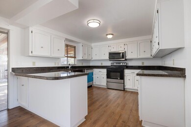 21141 SE Reed Market Rd, Bend, OR 97702 - photo 7