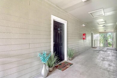 28-web-or-mls-CREM_1600 Long Grove #1025