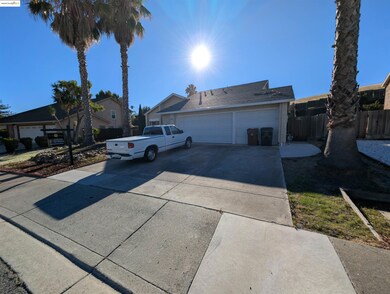 2835 Bluebell Cir, Antioch, CA 94531 - photo 2
