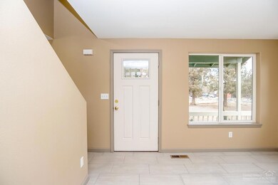 21235 Limestone Ave, Bend, OR 97701 - photo 3