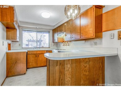 2070 Terresa Ave, Eugene, OR 97408 - photo 7