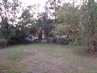 4952 Perrine Dr, Jacksonville, FL 32210 - photo 5