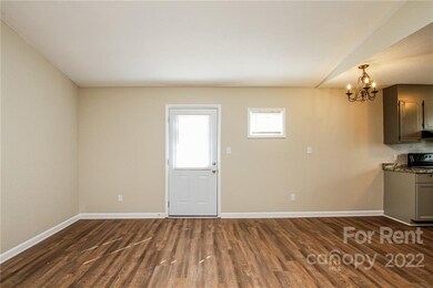 126 Sparrow Ln, Statesville, NC 28625 - photo 4