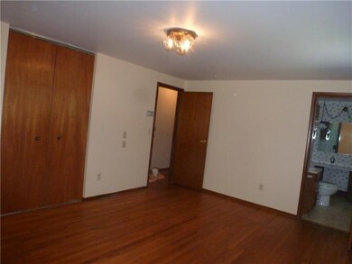 nice size master bedroom with half bath