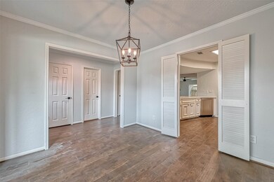 14327 Lost Meadow Ln, Houston, TX 77079 - photo 6