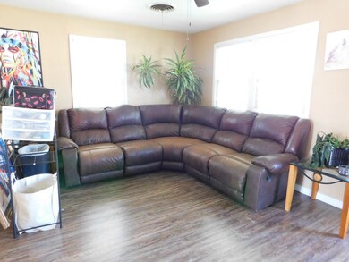 605 NE 3rd St, Guymon, OK 73942 - photo 4