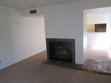 Living room w/fireplace