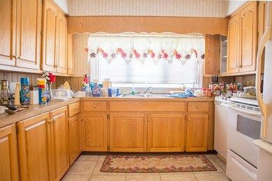 105 Moody St, Ludlow, MA 01056 - photo 7