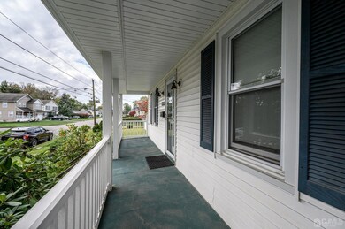 805 Drake Ave, Middlesex, NJ 08846 - photo 2